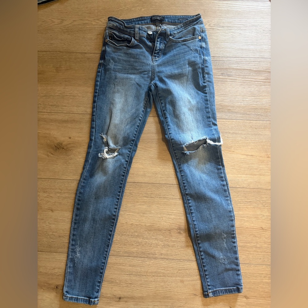 Judy Blue Light Wash Skinny Jeans